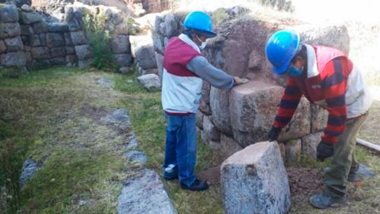 Restauradores de piedras