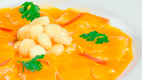 Tiradito en salsa de ají amarillo