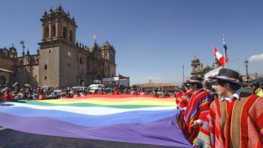 Desfile de la bandera del Tawantinsuyo
